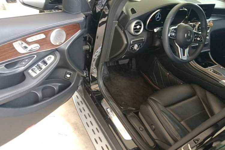Used Mercedes-Benz GLC 2021 GLC 300 L 4MATIC Luxury Model Driver Seat