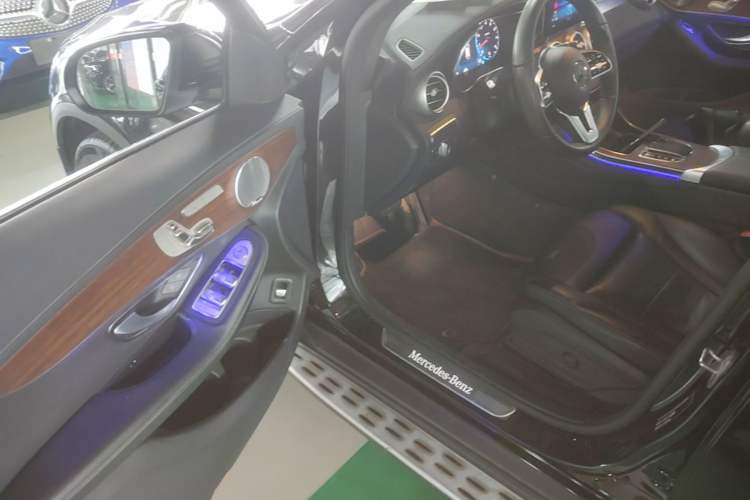 Used Mercedes-Benz GLC 2021 GLC 300 L 4MATIC Luxury Model Driver Seat