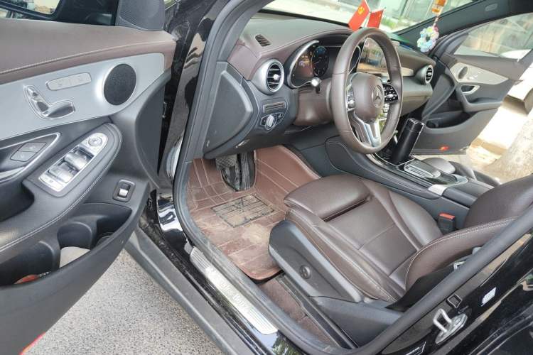 Used Mercedes-Benz GLC 2021 GLC 260 L 4MATIC Dynamic Edition Driver Seat