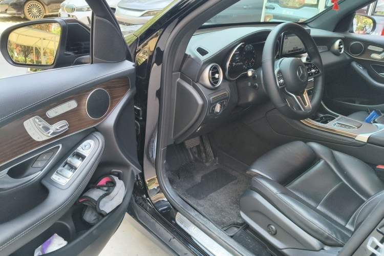 Used Mercedes-Benz GLC 2021 GLC 260 L 4MATIC Luxury Model Driver Seat