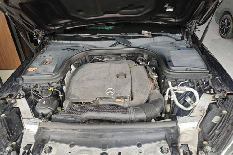 Used Mercedes-Benz GLC 2021 GLC 300 L 4MATIC Dynamic Model Engine Bay