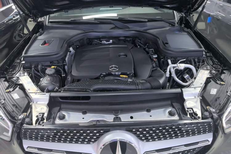 Used Mercedes-Benz GLC 2021 GLC 260 L 4MATIC Dynamic Edition Engine Bay