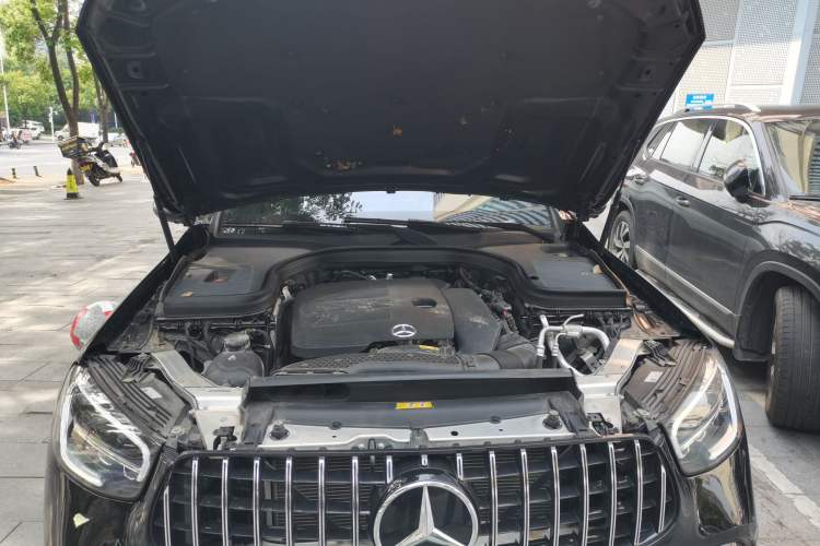 Used Mercedes-Benz GLC 2021 GLC 300 L 4MATIC Dynamic Model Engine Bay