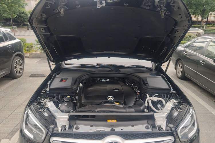 Used Mercedes-Benz GLC 2021 GLC 260 L 4MATIC Dynamic Edition Engine Bay
