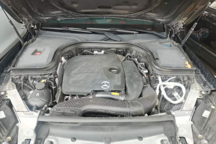 Used Mercedes-Benz GLC 2021 GLC 300 L 4MATIC Dynamic Model Engine Bay