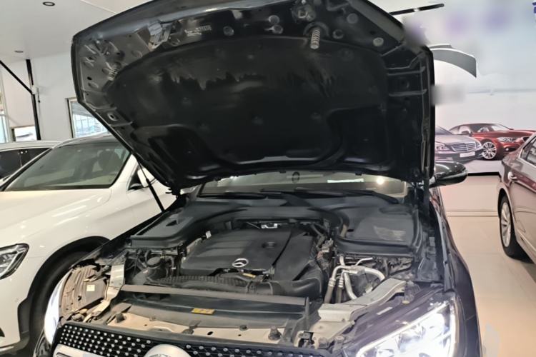 Used Mercedes-Benz GLC 2021 GLC 300 L 4MATIC Dynamic Model Engine Bay
