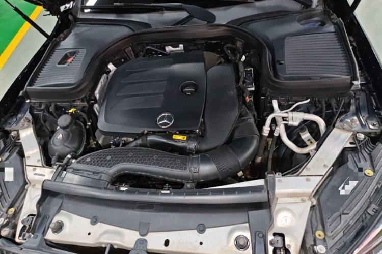 Used Mercedes-Benz GLC 2021 GLC 300 L 4MATIC Dynamic Model Engine Bay
