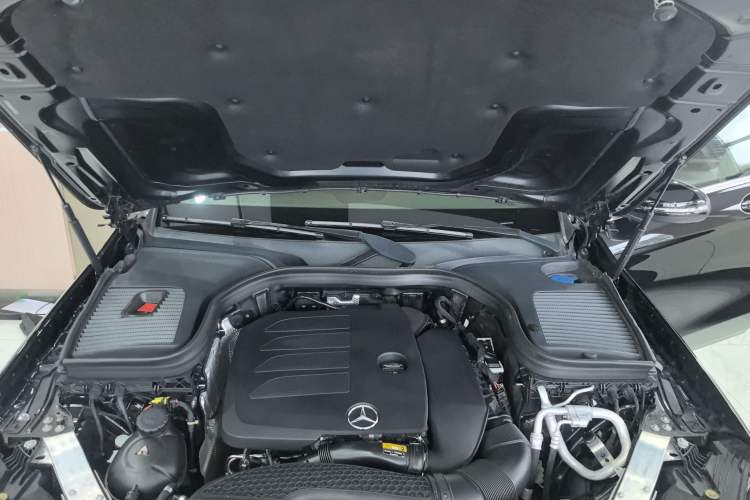 Used Mercedes-Benz GLC 2021 GLC 260 L 4MATIC Luxury Model Engine Bay