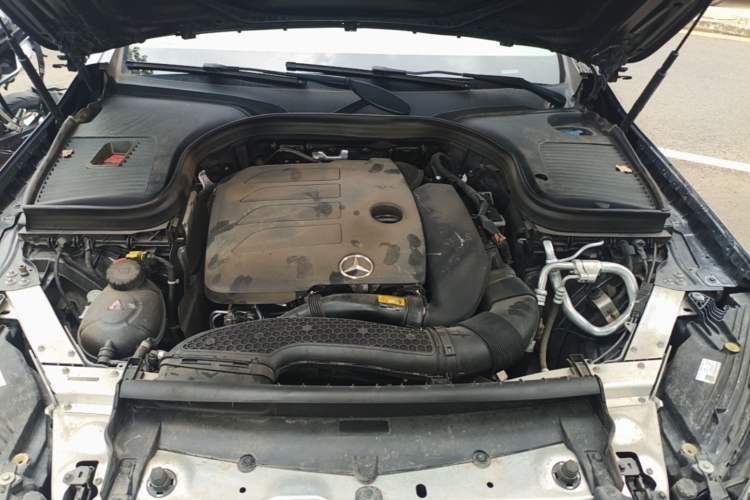 Used Mercedes-Benz GLC 2021 GLC 260 L 4MATIC Dynamic Edition Engine Bay