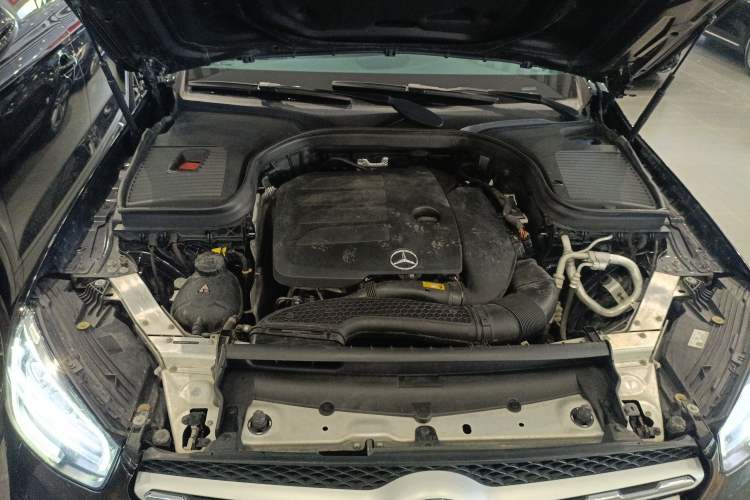 Used Mercedes-Benz GLC 2021 GLC 260 L 4MATIC Dynamic Edition Engine Bay