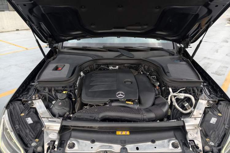 Used Mercedes-Benz GLC 2021 GLC 260 L 4MATIC Dynamic Edition Engine Bay