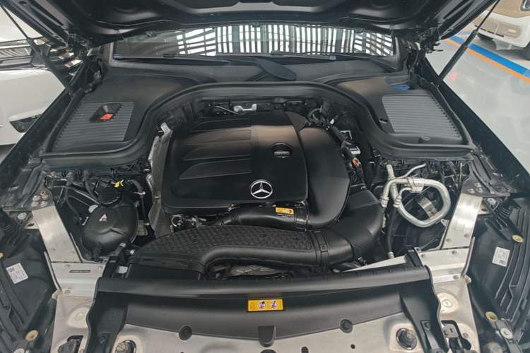 Used Mercedes-Benz GLC 2021 GLC 260 L 4MATIC Dynamic Edition Engine Bay
