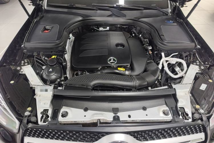 Used Mercedes-Benz GLC 2021 GLC 300 L 4MATIC Dynamic Model Engine Bay