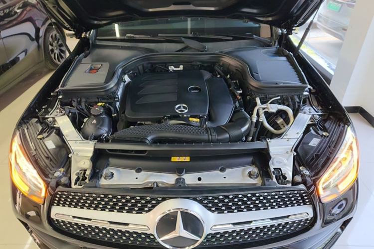 Used Mercedes-Benz GLC 2021 GLC 300 L 4MATIC Dynamic Model Engine Bay