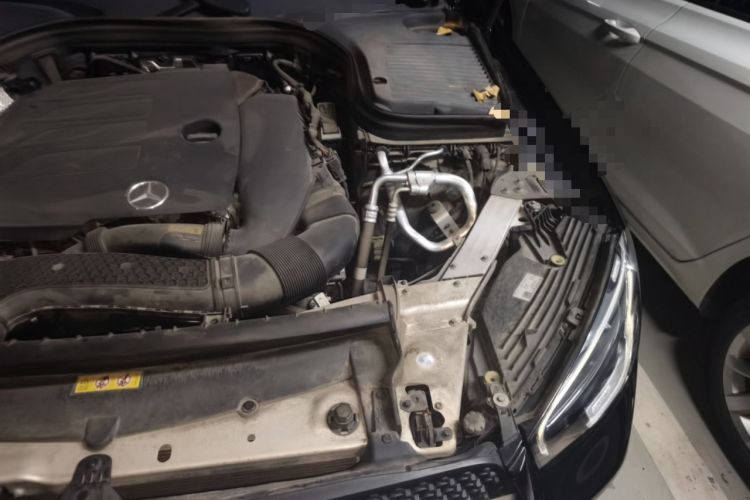 Used Mercedes-Benz GLC 2021 GLC 300 L 4MATIC Dynamic Model Engine Bay Left