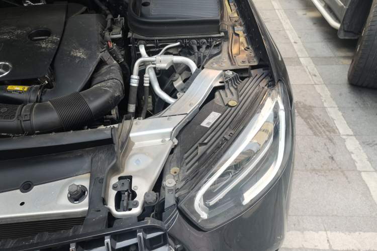 Used Mercedes-Benz GLC 2021 GLC 300 L 4MATIC Dynamic Model Engine Bay Left