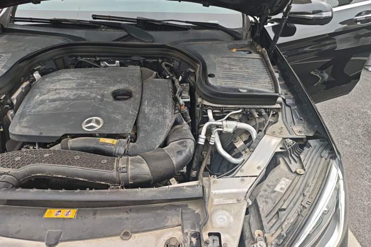 Used Mercedes-Benz GLC 2021 GLC 300 L 4MATIC Dynamic Model Engine Bay Left