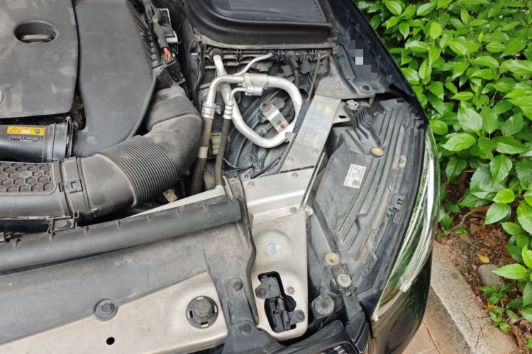 Used Mercedes-Benz GLC 2021 GLC 260 L 4MATIC Luxury Model Engine Bay Left