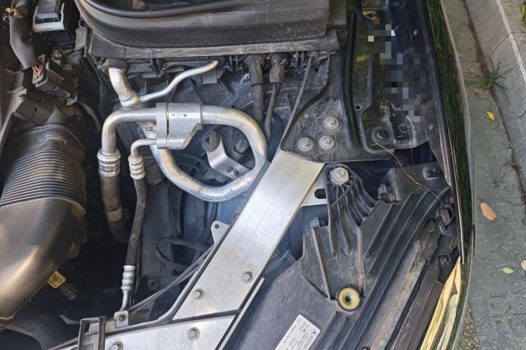 Used Mercedes-Benz GLC 2021 GLC 300 L 4MATIC Luxury Model Engine Bay Left