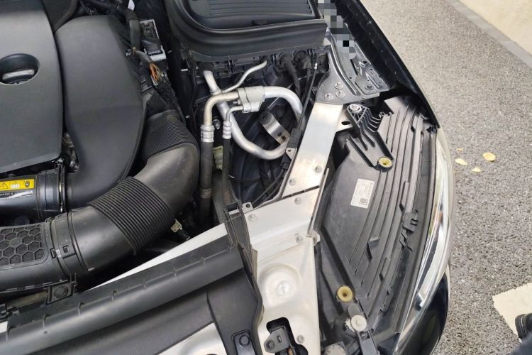 Used Mercedes-Benz GLC 2021 GLC 300 L 4MATIC Dynamic Model Engine Bay Left