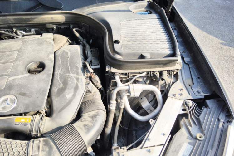 Used Mercedes-Benz GLC 2021 GLC 300 L 4MATIC Dynamic Model Engine Bay Left