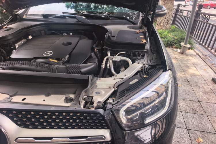 Used Mercedes-Benz GLC 2021 GLC 300 L 4MATIC Dynamic Model Engine Bay Left