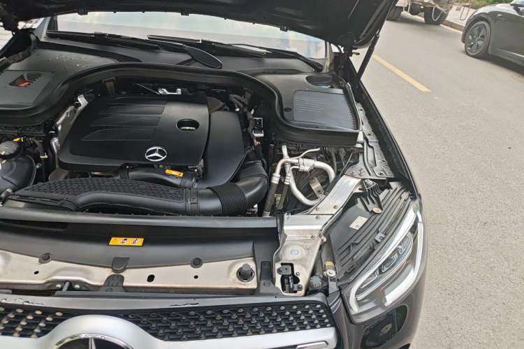 Used Mercedes-Benz GLC 2021 GLC 300 L 4MATIC Dynamic Model Engine Bay Left
