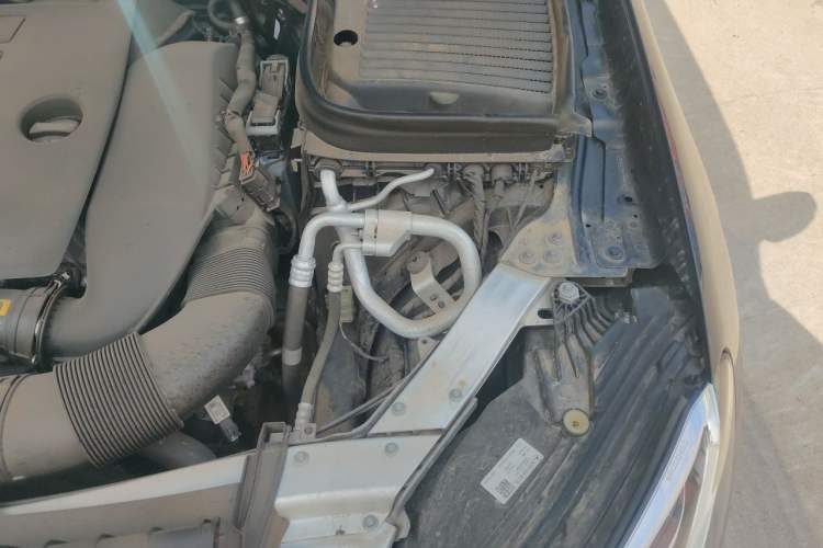 Used Mercedes-Benz GLC 2021 GLC 300 L 4MATIC Dynamic Model Engine Bay Left