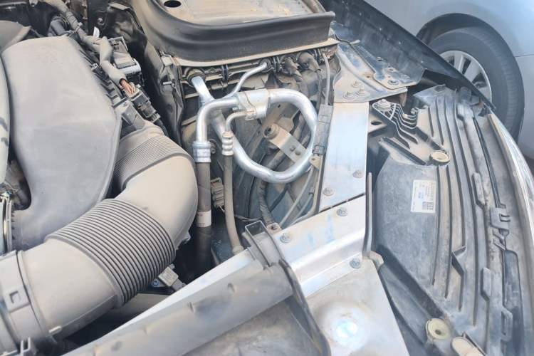 Used Mercedes-Benz GLC 2021 GLC 300 L 4MATIC Dynamic Model Engine Bay Left