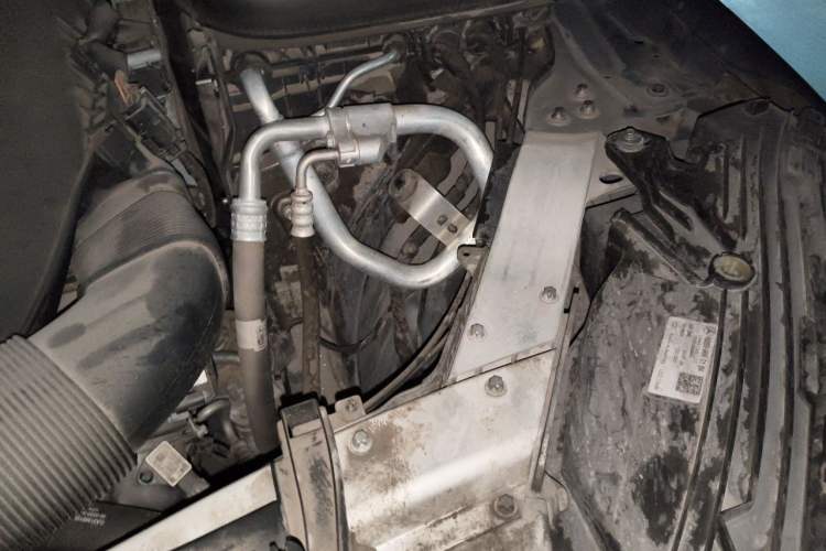 Used Mercedes-Benz GLC 2021 GLC 300 L 4MATIC Dynamic Model Engine Bay Left