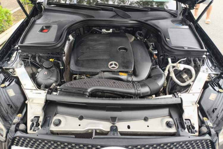 Used Mercedes-Benz GLC 2021 GLC 300 L 4MATIC Dynamic Model Engine Bay