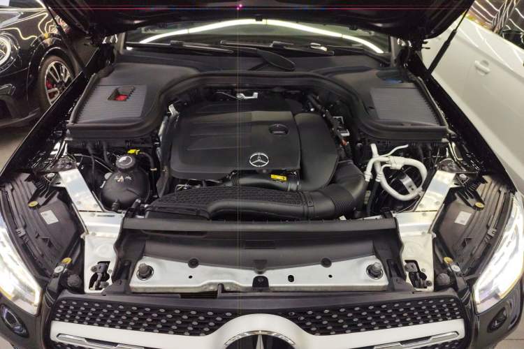 Used Mercedes-Benz GLC 2021 GLC 300 L 4MATIC Dynamic Model Engine Bay