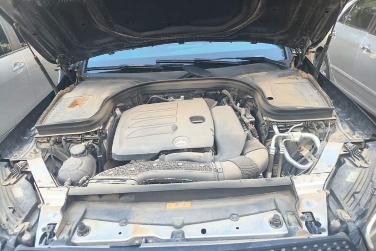 Used Mercedes-Benz GLC 2021 GLC 300 L 4MATIC Dynamic Model Engine Bay