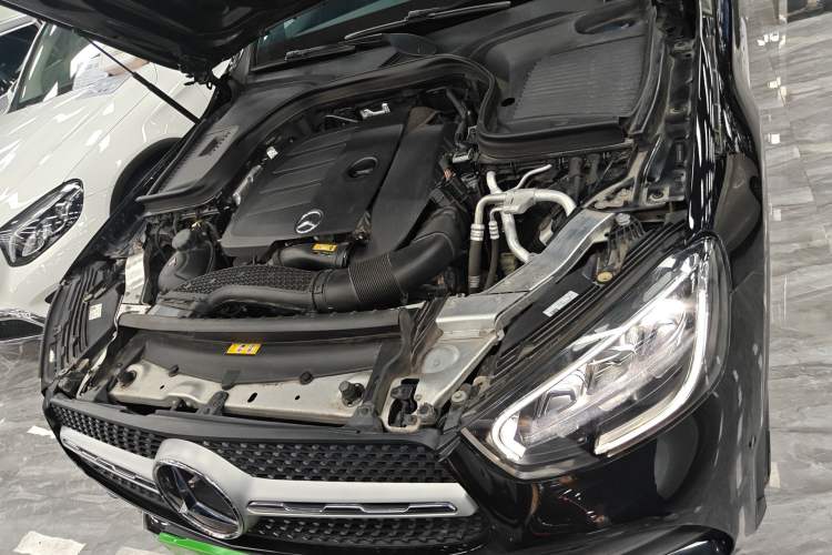 Used Mercedes-Benz GLC 2021 GLC 300 L 4MATIC Dynamic Model Engine Bay