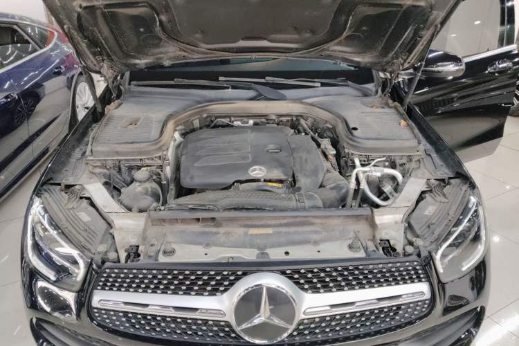 Used Mercedes-Benz GLC 2021 GLC 300 L 4MATIC Dynamic Model Engine Bay