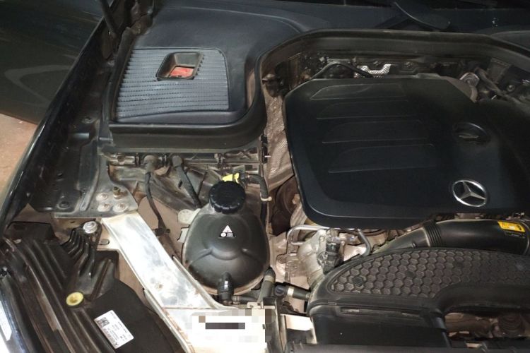Used Mercedes-Benz GLC 2021 GLC 300 L 4MATIC Dynamic Model Engine Bay Right