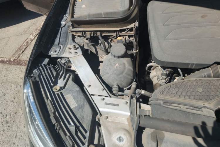 Used Mercedes-Benz GLC 2021 GLC 260 L 4MATIC Luxury Model Engine Bay Right