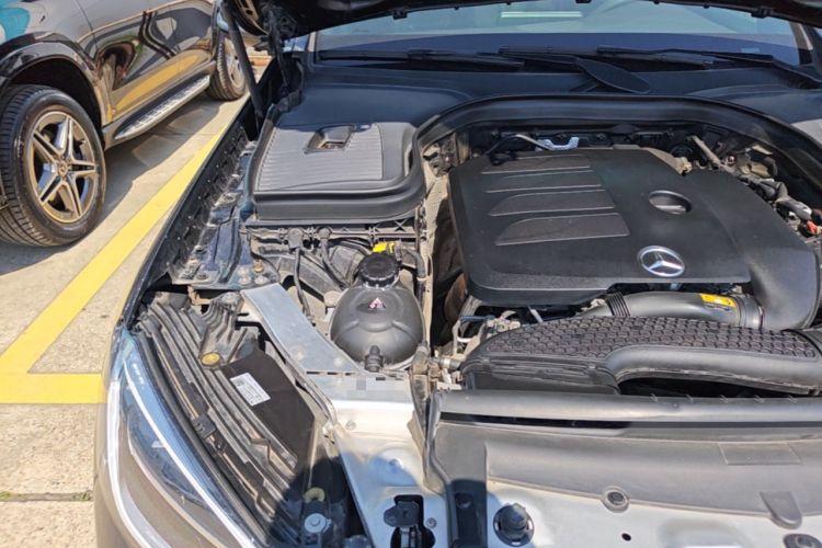 Used Mercedes-Benz GLC 2021 GLC 300 L 4MATIC Dynamic Model Engine Bay Right