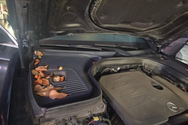 Used Mercedes-Benz GLC 2021 GLC 300 L 4MATIC Dynamic Model Engine Bay Right