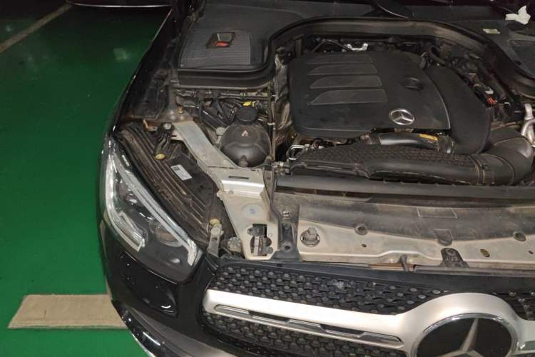 Used Mercedes-Benz GLC 2021 GLC 300 L 4MATIC Luxury Model Engine Bay Right