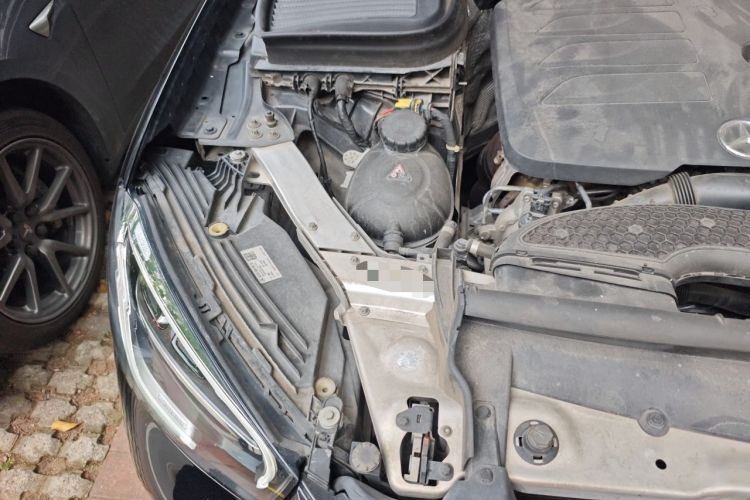 Used Mercedes-Benz GLC 2021 GLC 260 L 4MATIC Luxury Model Engine Bay Right