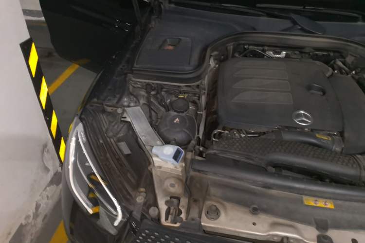 Used Mercedes-Benz GLC 2021 GLC 300 L 4MATIC Dynamic Model Engine Bay Right