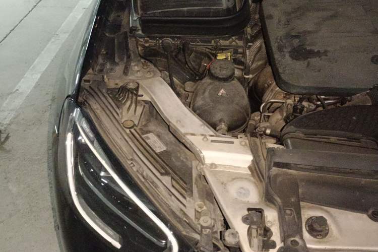 Used Mercedes-Benz GLC 2021 GLC 260 L 4MATIC Luxury Model Engine Bay Right