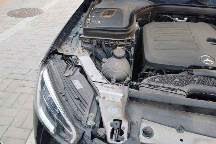 Used Mercedes-Benz GLC 2021 GLC 260 L 4MATIC Luxury Model Engine Bay Right