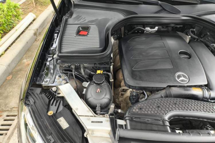Used Mercedes-Benz GLC 2021 GLC 300 L 4MATIC Dynamic Model Engine Bay Right