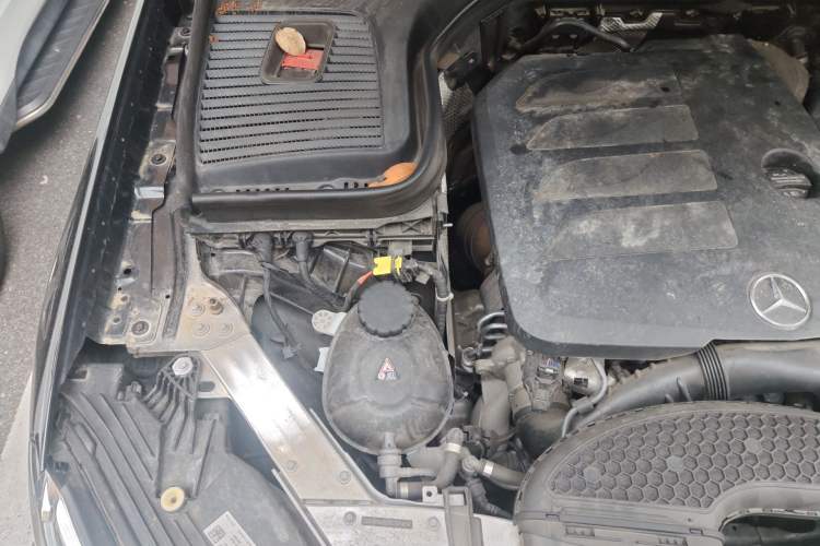 Used Mercedes-Benz GLC 2021 GLC 300 L 4MATIC Dynamic Model Engine Bay Right