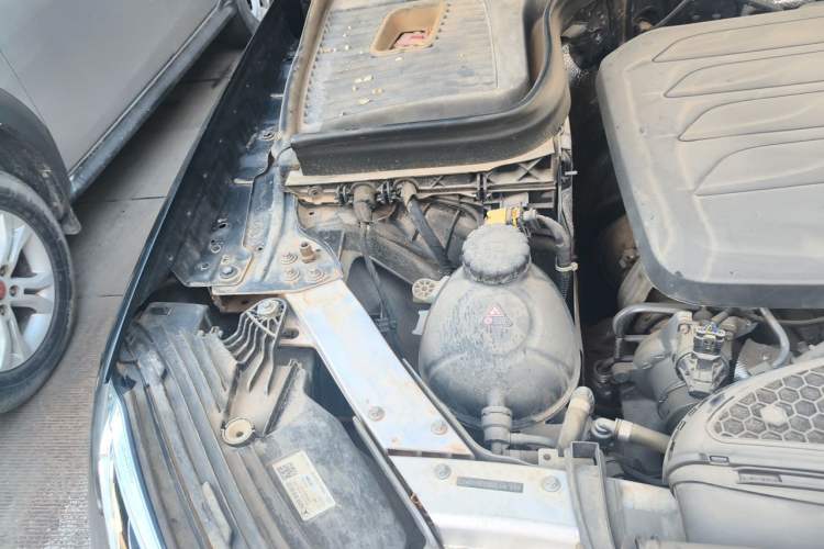 Used Mercedes-Benz GLC 2021 GLC 300 L 4MATIC Dynamic Model Engine Bay Right