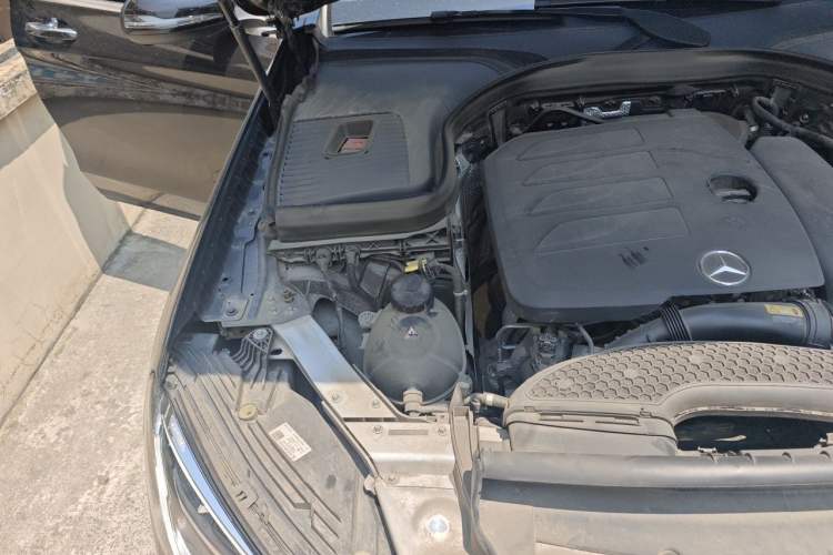 Used Mercedes-Benz GLC 2021 GLC 300 L 4MATIC Dynamic Model Engine Bay Right