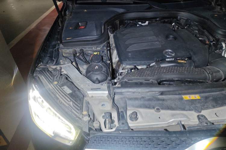 Used Mercedes-Benz GLC 2021 GLC 300 L 4MATIC Dynamic Model Engine Bay Right