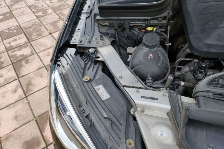 Used Mercedes-Benz GLC 2021 GLC 260 L 4MATIC Dynamic Edition Engine Bay Right